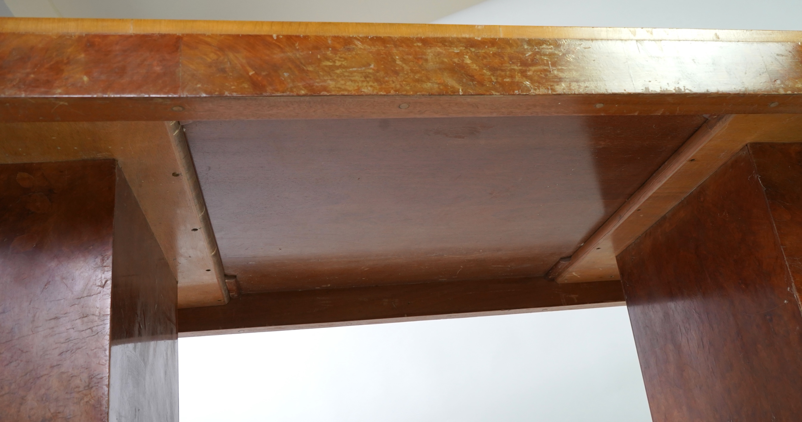 Attributed to Harry and Lou Epstein: An Art Deco burr walnut dining suite